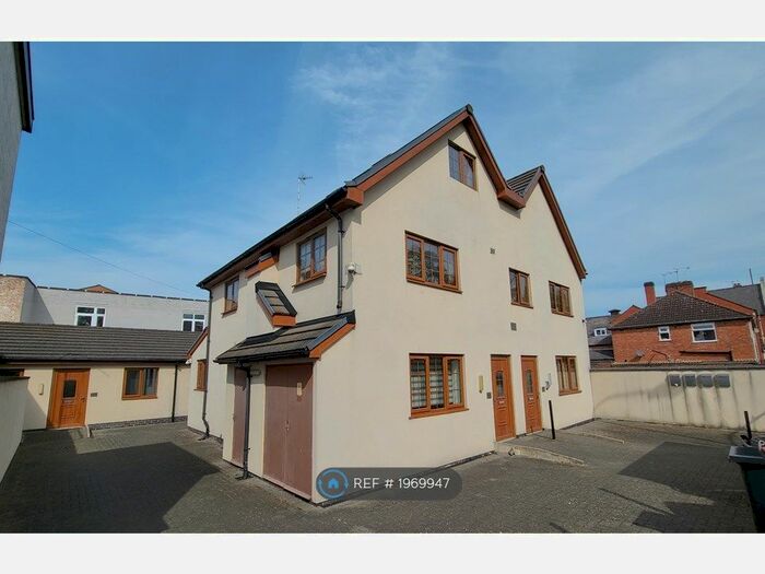 1 Bedroom Flat To Rent In Saffron Lane, Leicester, LE2