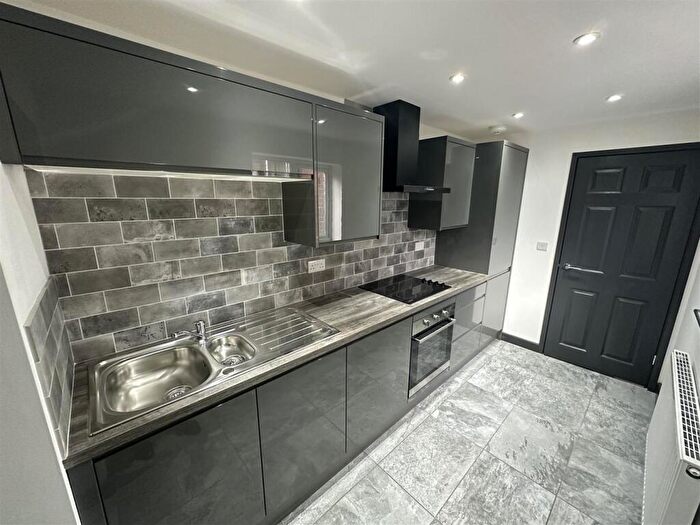 2 Bedroom Terraced House To Rent In Bentley Road, Doncaster, DN5