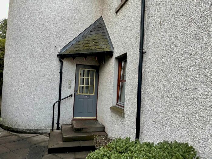 2 Bedroom Flat To Rent In Queen Street, Broughty Ferry, Dundee, DD5