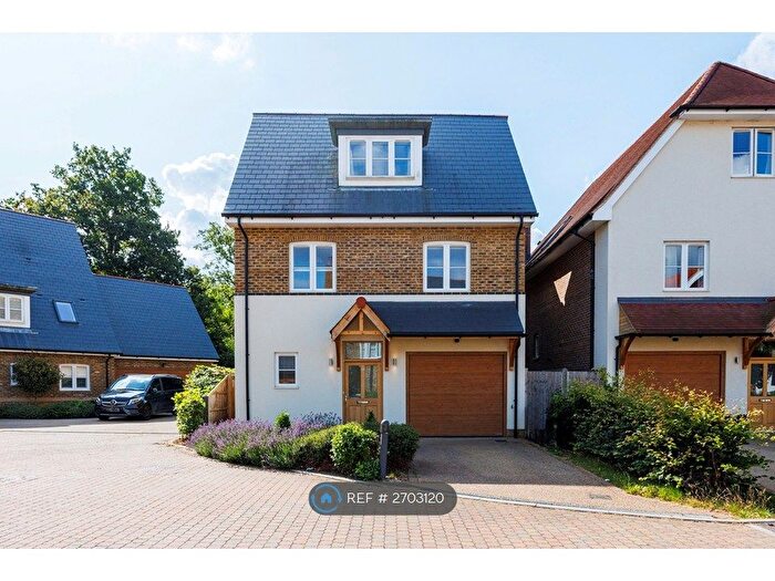 4 Bedroom Detached House To Rent In Chigwell Grange, Chigwell, IG7