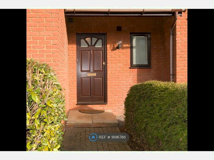 2 Bedroom Flat To Rent In Chapel Arches, Maidenhead, SL6