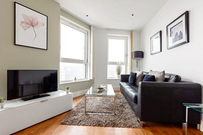 2 Bedroom Flat To Rent In Queensland Road, London, N7
