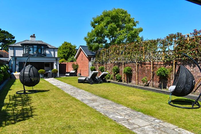 4 Bedroom Detached House For Sale In Cannon Street, Lymington, Lymington, SO41