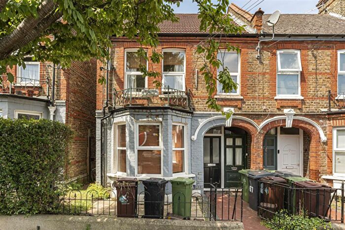 2 Bedroom Maisonette To Rent In Mersey Road, Walthamstow, London, E17