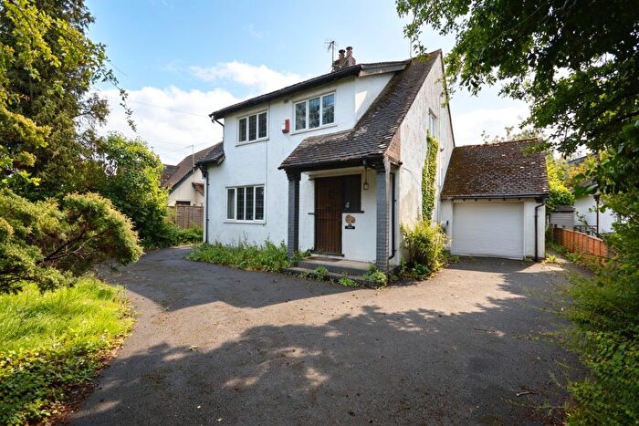 4 Bedroom Detached House For Sale In Passage Road, Almondsbury, BS10