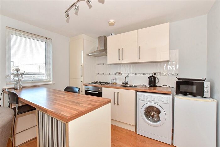 2 Bedroom Flat For Sale In Regent Street, Shanklin, Isle Of Wight, PO37