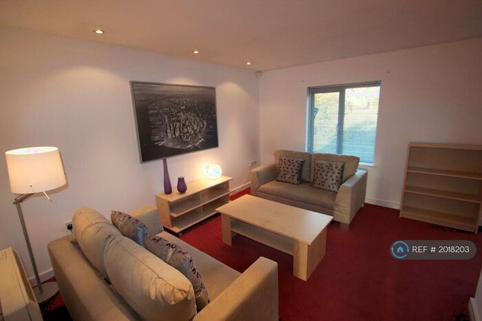 2 Bedroom Flat To Rent In Old Birley Street, Manchester, M15