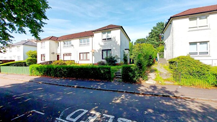 2 Bedroom Flat For Sale In Lilac Avenue, Clydebank, G81