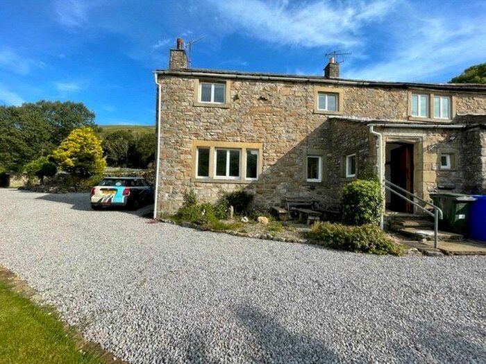 2 Bedroom End Of Terrace House To Rent In Litton, Skipton, North Yorkshire, BD23