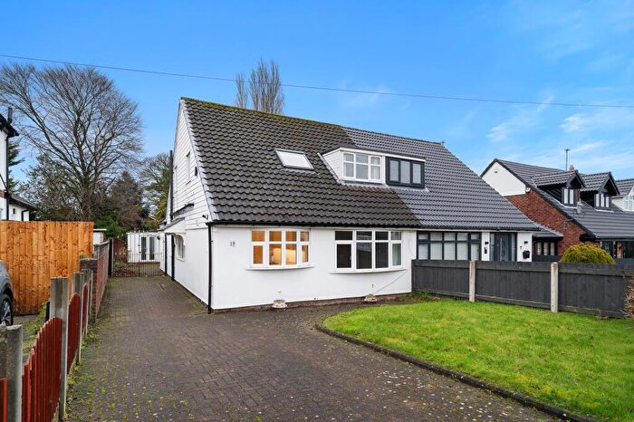 3 Bedroom Semi-Detached Bungalow For Sale In Orient Drive, Liverpool, Merseyside., L25