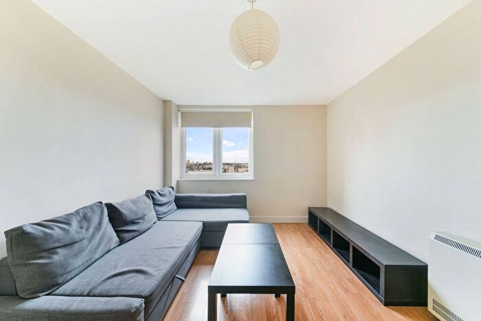 1 Bedroom Flat To Rent In Commercial Road, Aldgate, London, E1