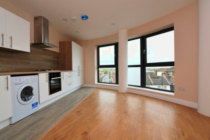 1 Bedroom Flat To Rent In London Road Croydon, CR0