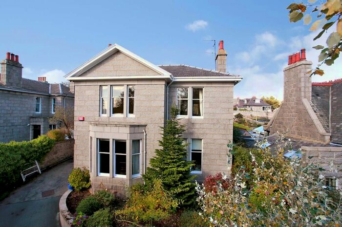 6 Bedroom Detached House To Rent In Queens Road, Aberdeen AB15