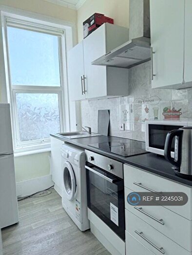 Studio To Rent In Chester Road, Sunderland, SR4