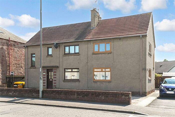 3 Bedroom Semi-Detached House For Sale In Fairfield Road, Sauchie, Alloa, Clackmannanshire, FK10