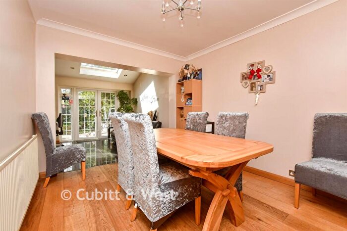 5 Bedroom Semi-Detached House For Sale In Langland Gardens, Croydon, Surrey, CR0