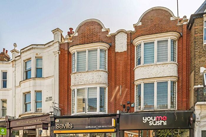 2 Bedroom Flat For Sale In The Green, Ealing, W5