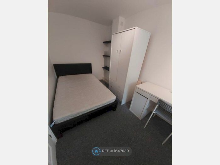 5 Bedroom Terraced House To Rent In Casson Drive, Stapleton, Bristol, BS16