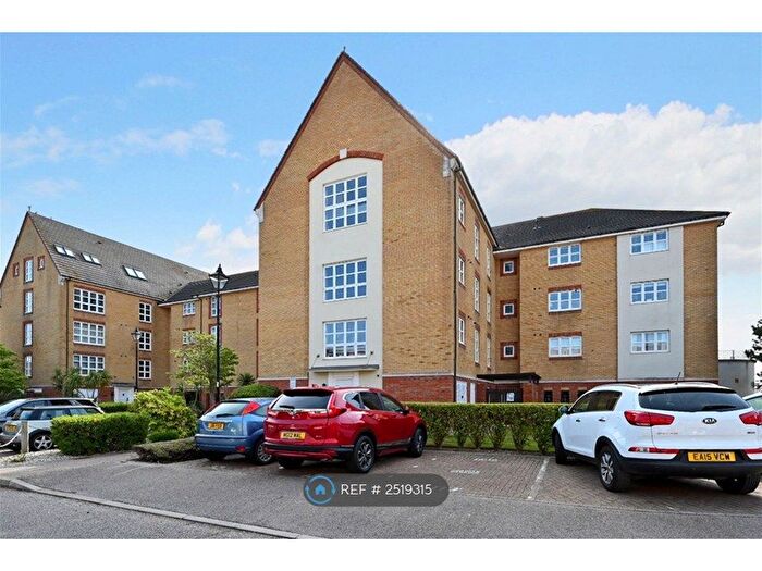 3 Bedroom Flat To Rent In Caroline Way, Eastbourne, BN23