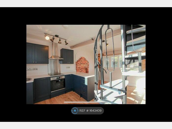 1 Bedroom Detached House To Rent In Back Hill, Banbury, OX17