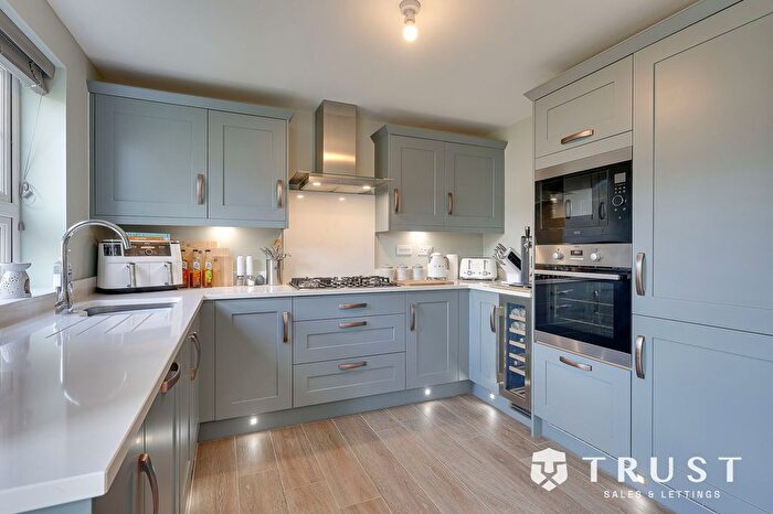 4 Bedroom Detached House For Sale In Churchyard Drive, East Ardsley, WF3
