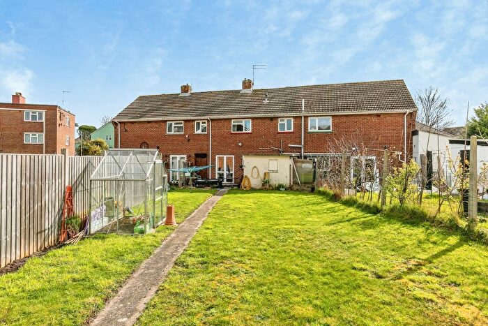 3 Bedroom Semi-detached House For Sale In Butterfield Road, Bristol, Avon, BS10