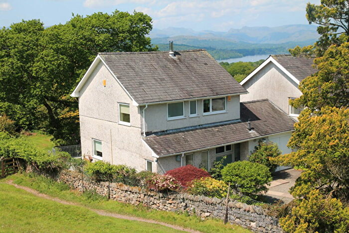 3 Bedroom Link Detached House For Sale In , Lickbarrow Close, Windermere, LA23