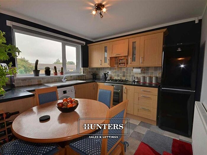 2 Bedroom Flat To Rent In Neville Close, South Kirkby, Pontefract, WF9