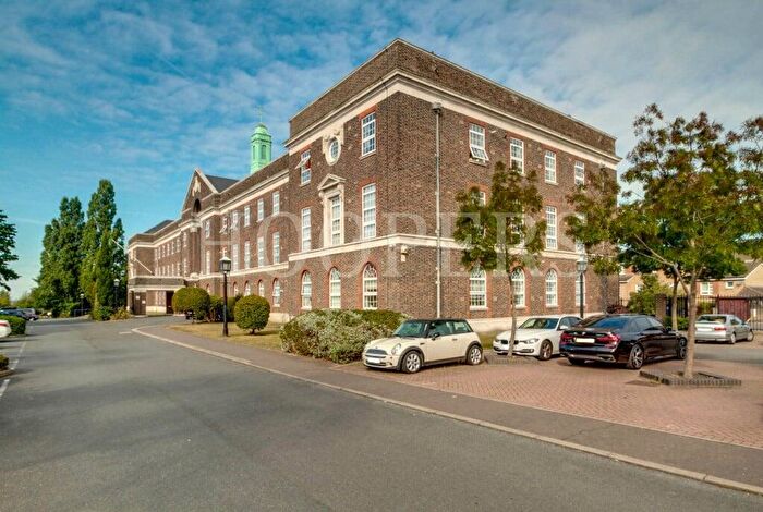 2 Bedroom Flat For Sale In Brook Road, London, NW2