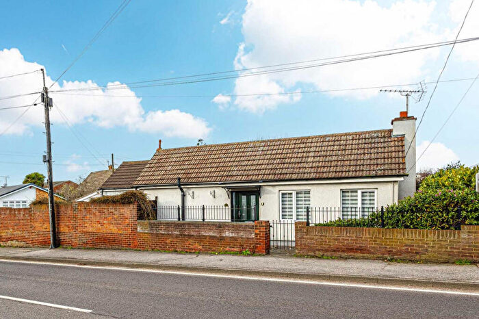 2 Bedroom Detached Bungalow For Sale In Daws Heath Road, Benfleet, SS7