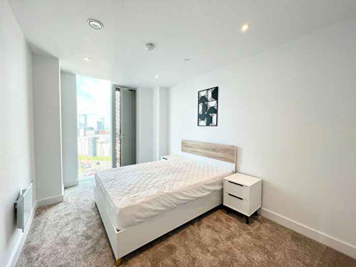 2 Bedroom Apartment To Rent In Park View, Victoria Riverside, Dantzic Street, Manchester, M4