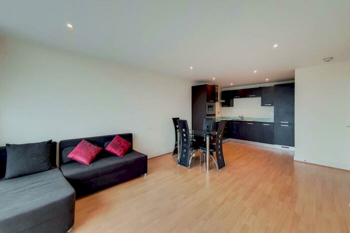 1 Bedroom Flat To Rent In Windward Court, Royal Docks, London, E16