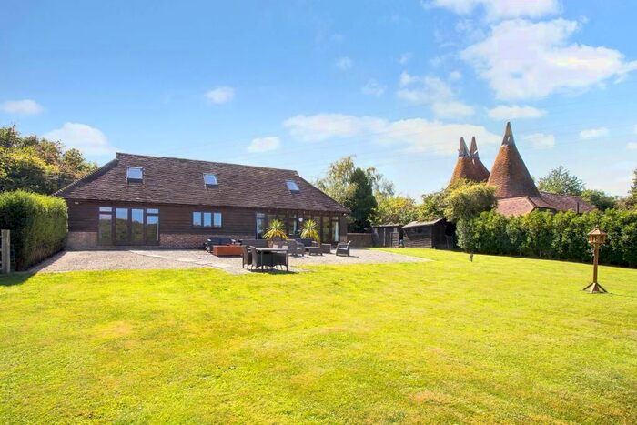 2 Bedroom Detached House For Sale In Ladham Road, Goudhurst, Kent, TN17