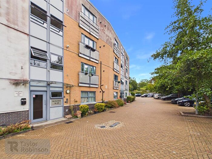 2 Bedroom Apartment To Rent In Holyrood Place, Crawley, RH11