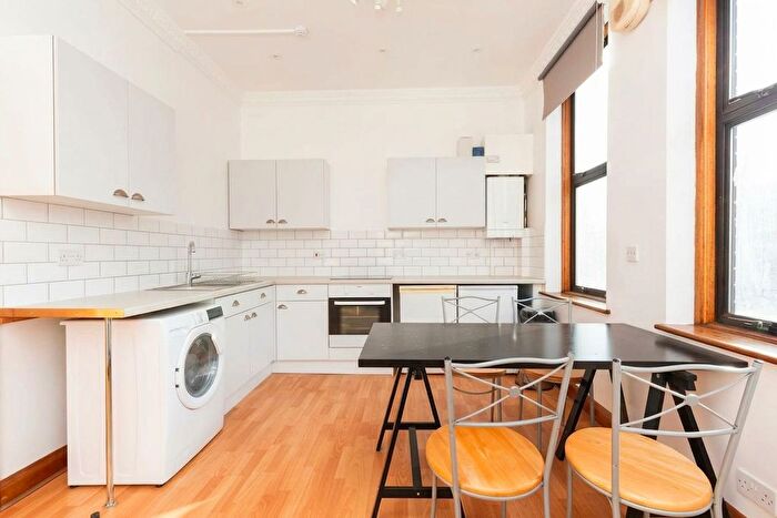 2 Bedroom Flat To Rent In Finchley Road, Hampstead, NW3