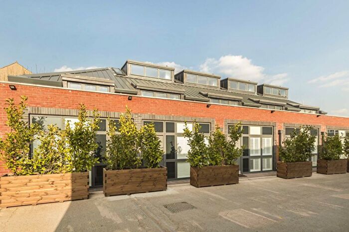 3 Bedroom Property To Rent In Elm Grove, London, SW19