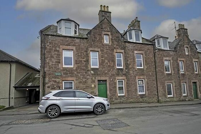 1 Bedroom Flat To Rent In Milnab Street, Crieff, PH7
