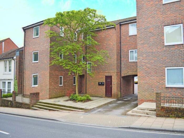 1 Bedroom Ground Flat To Rent In Romsey Road, Winchester, SO22