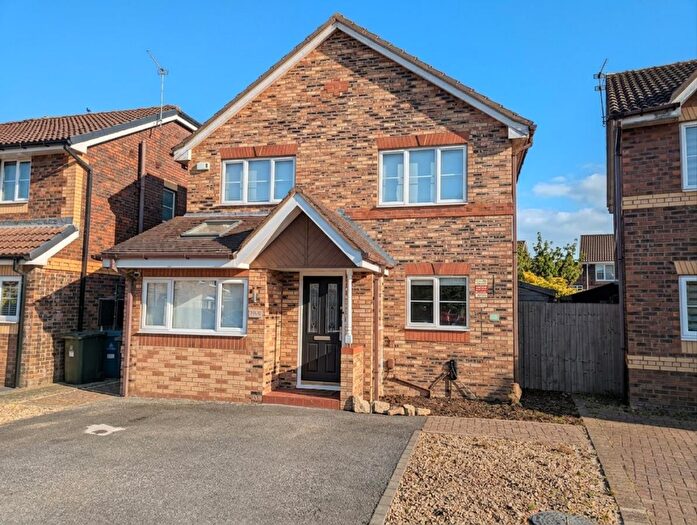 3 Bedroom Detached House For Sale In Malham Tarn Court, Lakeside, Doncaster, DN4