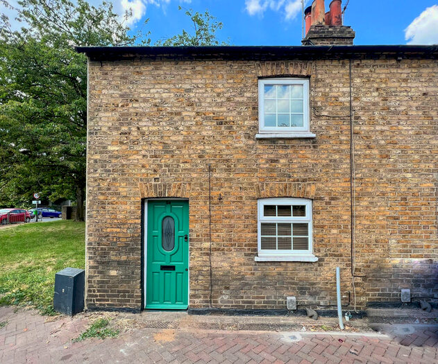 2 Bedroom End Of Terrace House To Rent In Hertingfordbury Road, Hertford, SG14