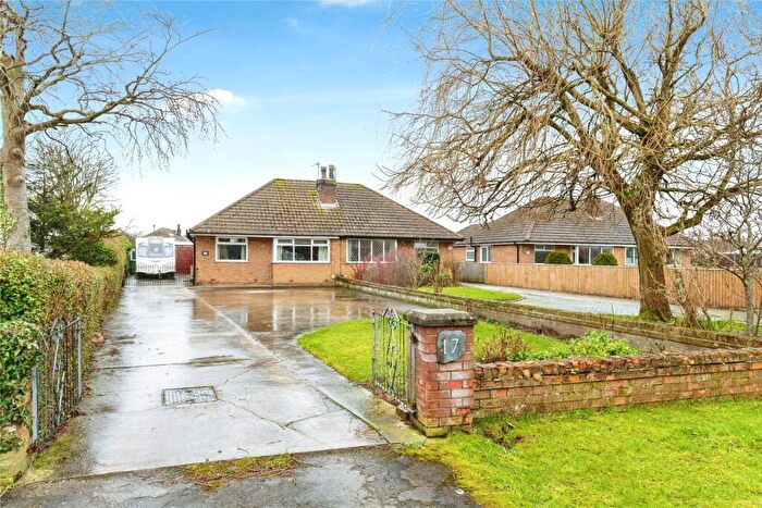 2 Bedroom Bungalow For Sale In Broadpool Lane, Hambleton, Poulton-le-Fylde, Lancashire, FY6