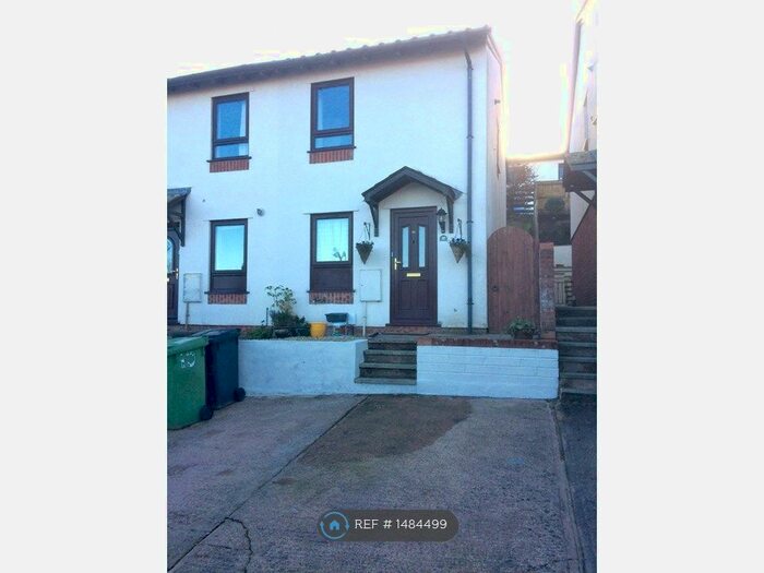 2 Bedroom End Of Terrace House To Rent In St. Albans Close, Exeter, EX4