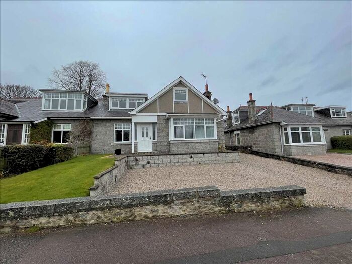 4 Bedroom Semi-Detached House To Rent In Kepplestone Avenue, Aberdeen, AB15