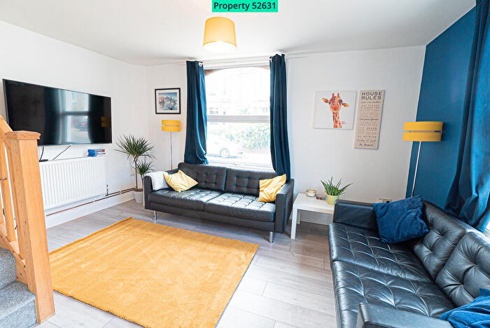 5 Bedroom End Of Terrace House To Rent In Avenue Road, Southampton, SO14