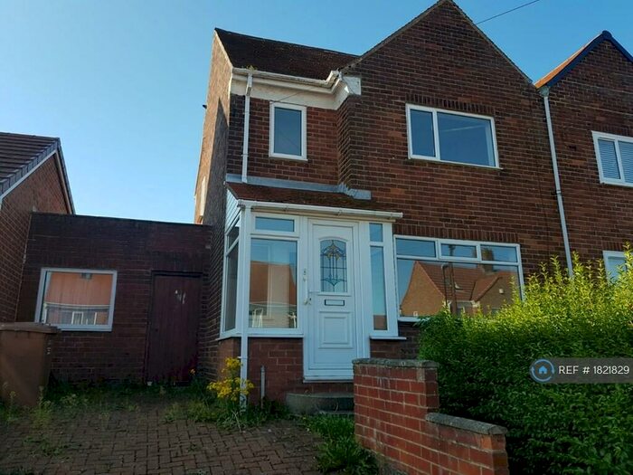 2 Bedroom Semi-Detached House To Rent In Maple Avenue, Sunderland, SR3