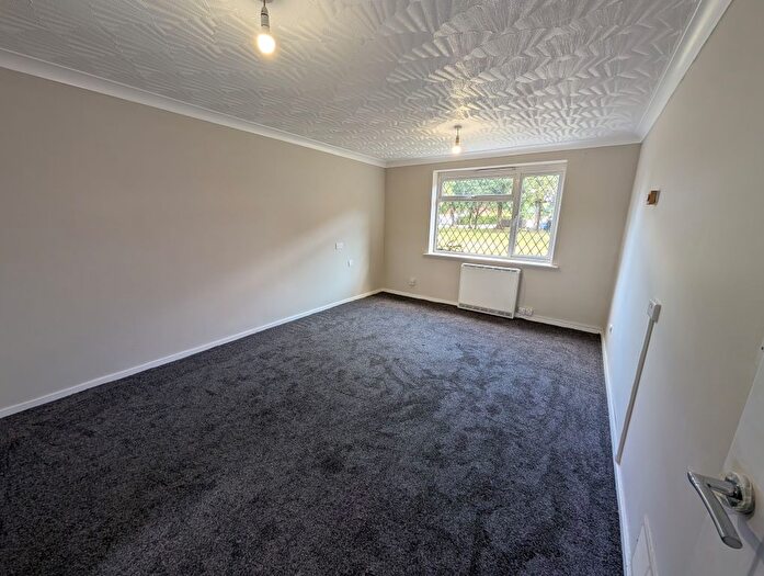 1 Bedroom Property To Rent In Ostend Place, Newcastle, ST5