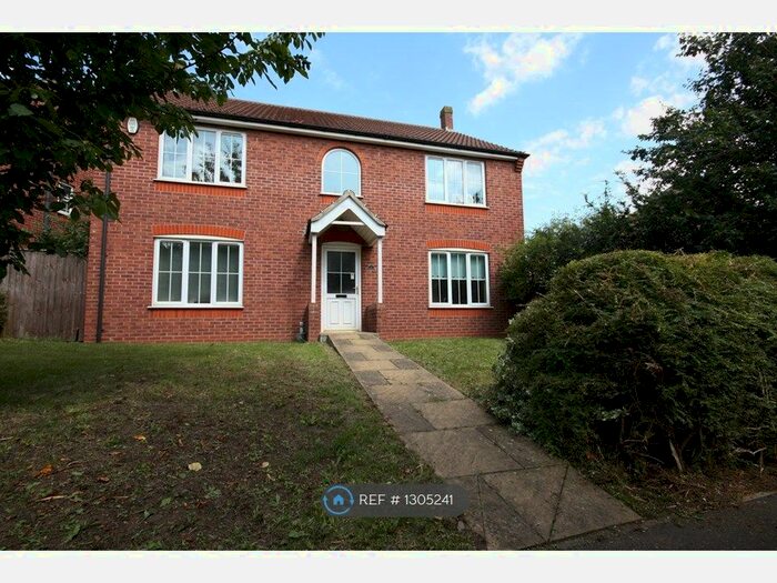 5 Bedroom Flat To Rent In Carlton Estate, Lincoln LN2