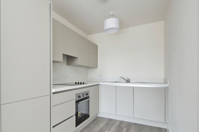 1 Bedroom Flat To Rent In Snowdrop House, Elder Mews, London, SW17