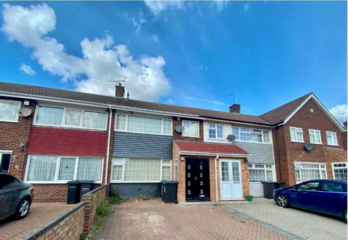 3 Bedroom Terraced House To Rent In Beaumont Drive, Northfleet, Gravesend, Kent, DA11