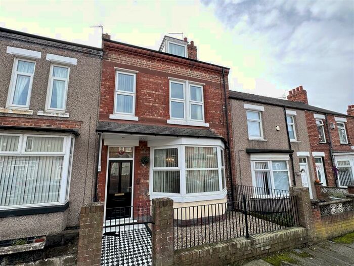 4 Bedroom houses for sale in Thames Way, Darlington